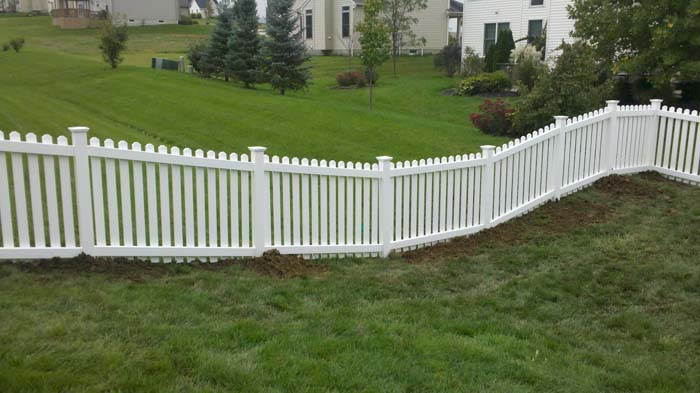White Vinyl Picket Fence3